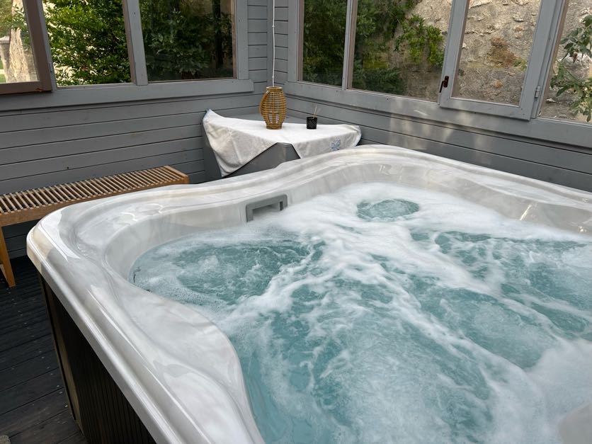 Gîte familial avec jacuzzi en Touraine